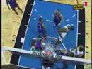 Dwight Howard dunk sur 4 joueurs des Kings Dunks Video Basket NBA